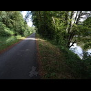 Links der Kanal, rechts der Doubs